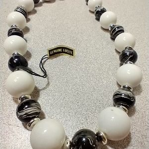 Genuine lucite vintage 9" W & B marbeled necklace